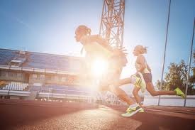 洛杉矶道奇球场（Dodger Stadium）在切维特峡谷落成，成为最美丽的球场之一